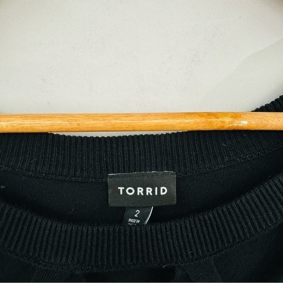 Torrid Pullover Cage Front Sweater - Black - Picture 4 of 6